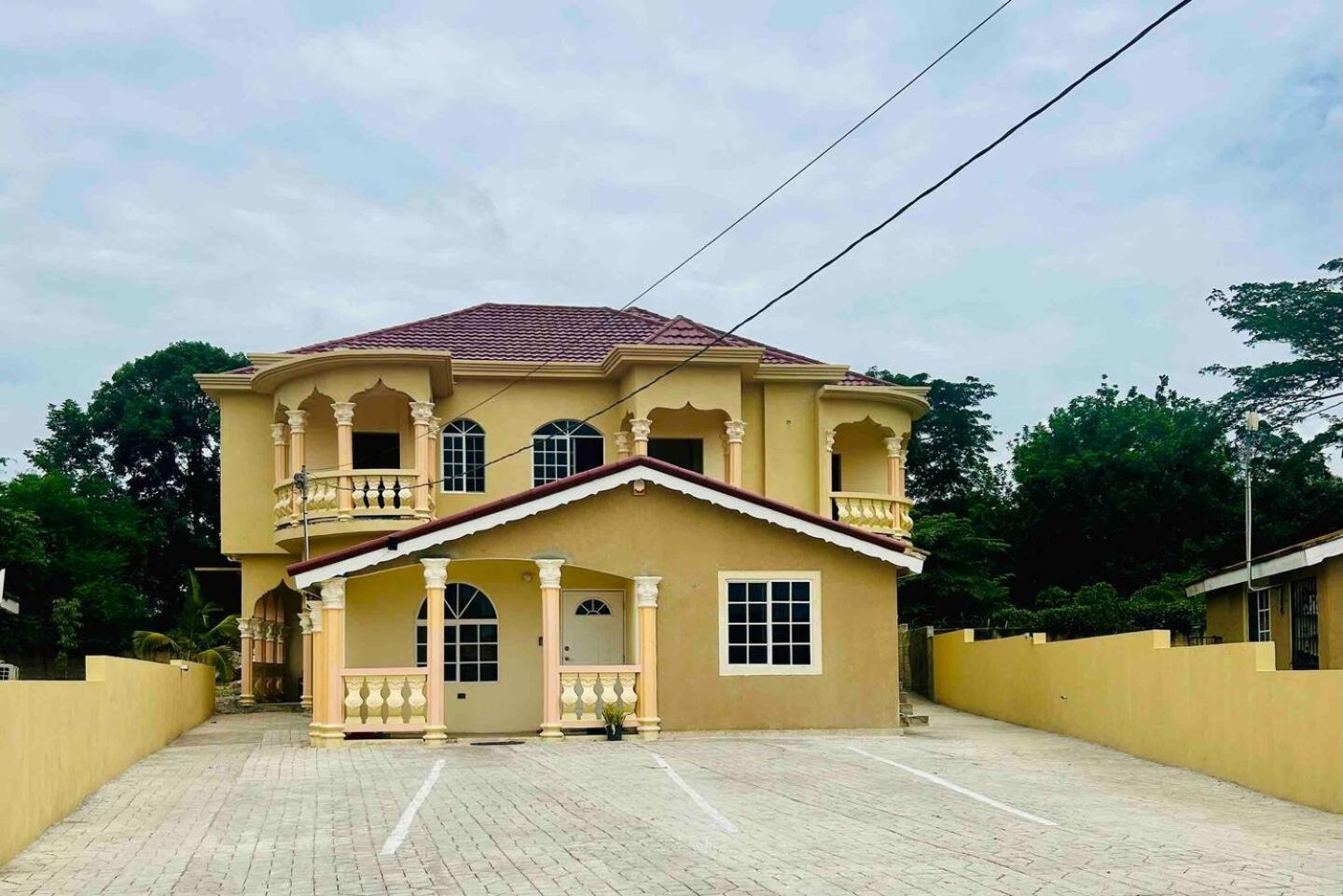 The Rest Stop- Gated Community-24 Hrs Security Montego Bay Exteriér fotografie